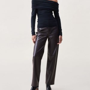 Lucy Off-Shoulder Ruched Top - Black