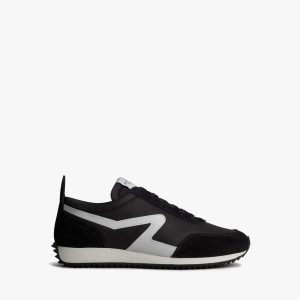 Black Retro Runner: Recycled Materials Sneaker